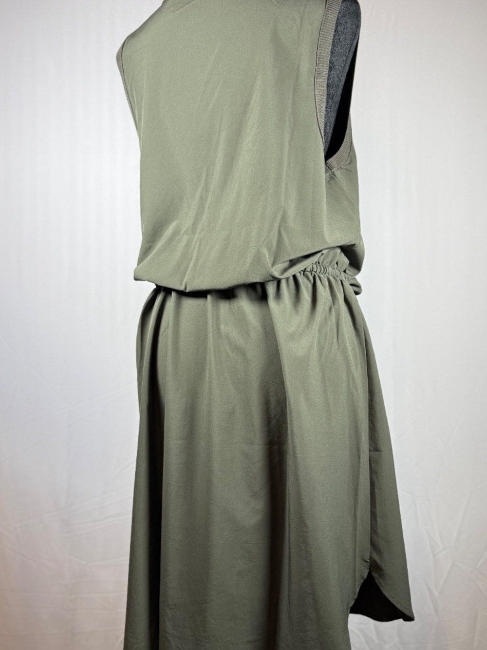 ATHLETA olive green Rincon sleeveless dress, featherweight travel, Large - Picture 3 of 9
